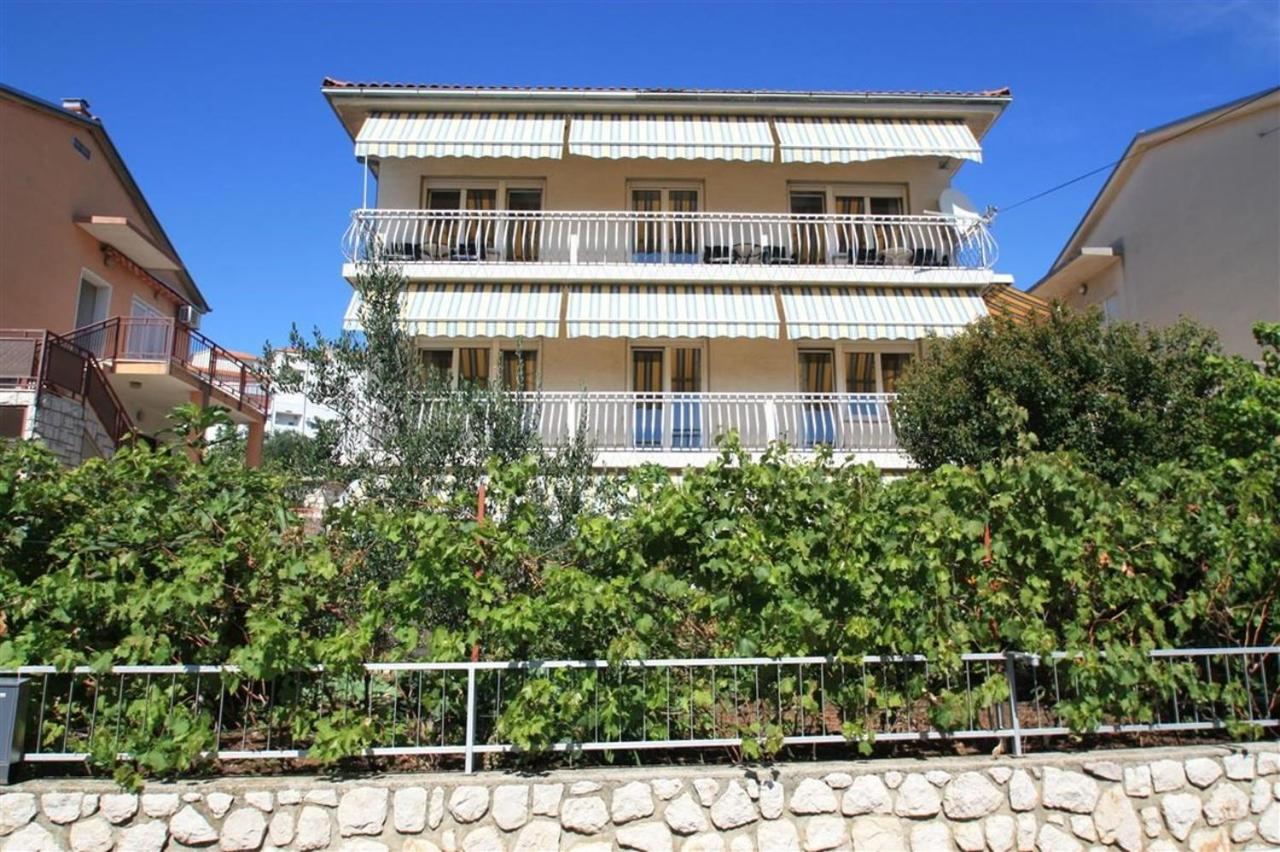Four-Bedroom Apartment In Crikvenica II Exterior foto