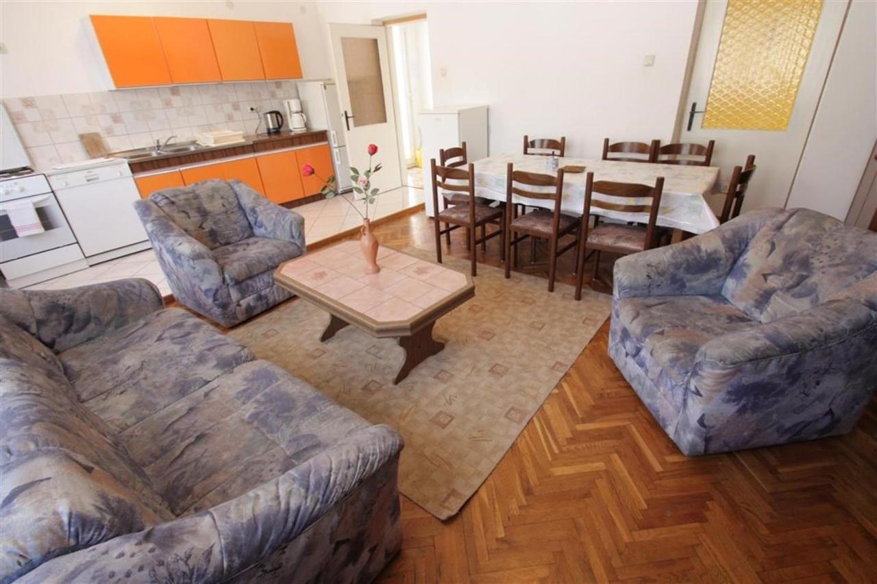 Four-Bedroom Apartment In Crikvenica II Exterior foto
